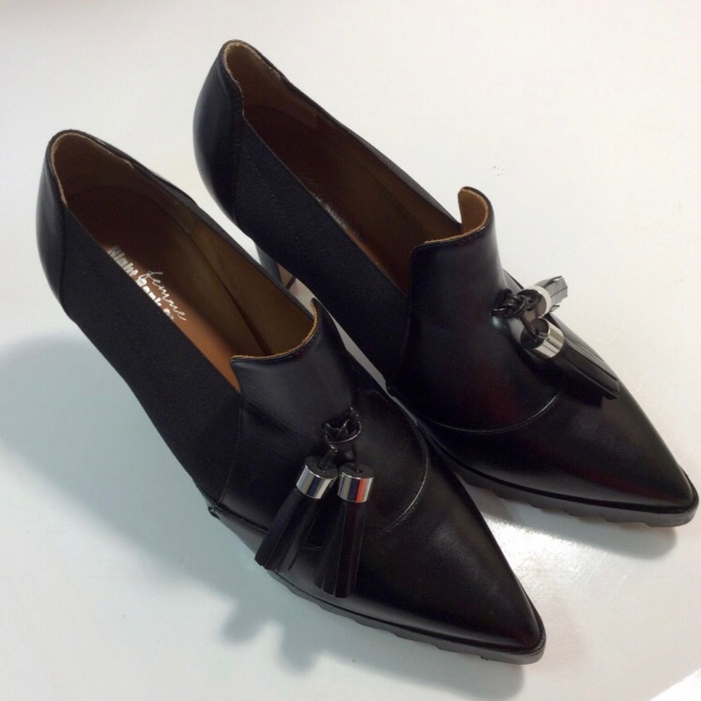 NWT Right Bank Shoe Co. Black Leather Heels
